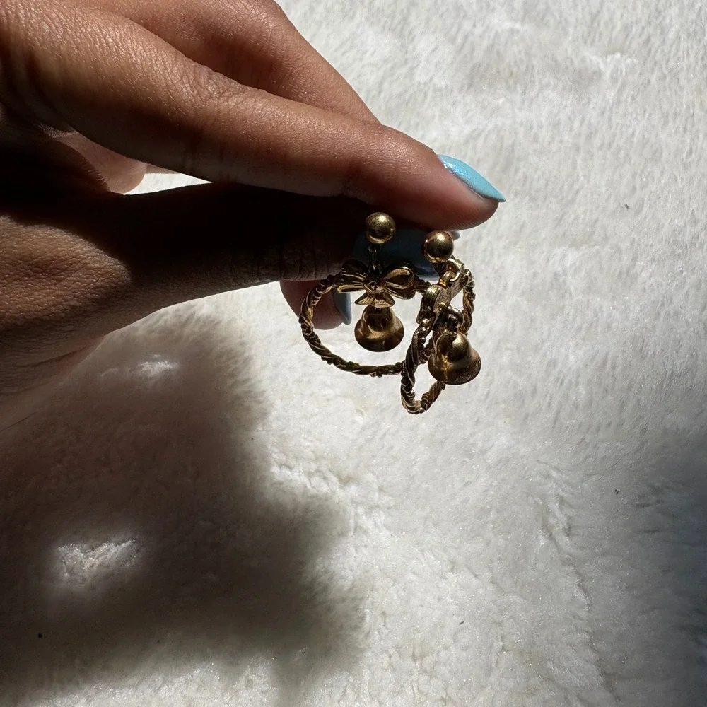 Vintage Gold Tone Christmas Wreath Bell Bow Drop Earrings Festive Holiday Post